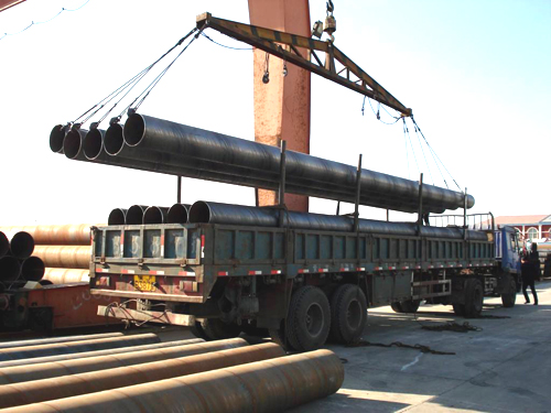 螺旋<a href=http://www.m.hzydby.cn target=_blank class=infotextkey>焊接鋼管</a>裝貨圖